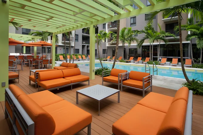 Lifestyle and Community | Image of apartment lounge area