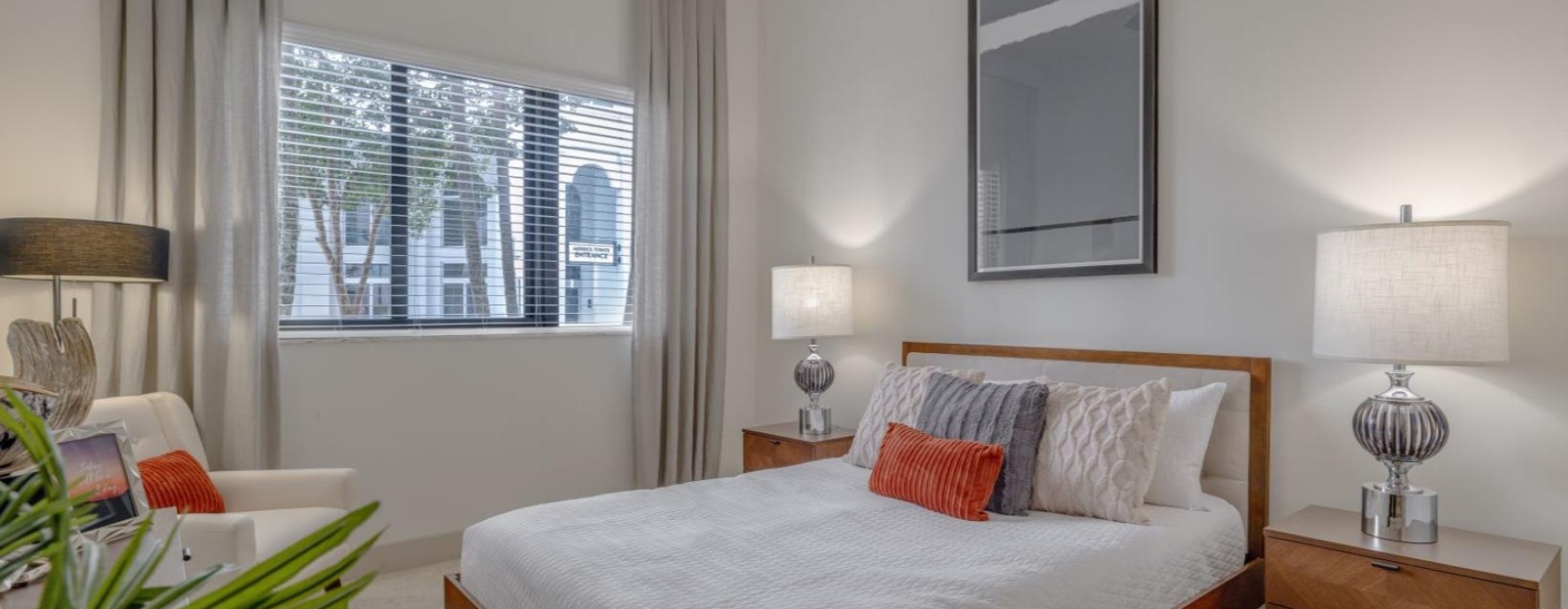 Large Bedroom Floorplans  Large Bedroom Floorplans | Image of brightly lit bedroom