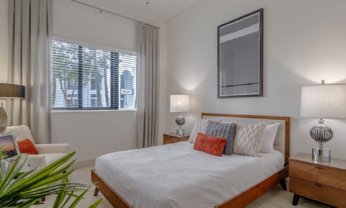 Large Bedroom Floorplans Large Bedroom Floorplans | Image of brightly lit bedroom